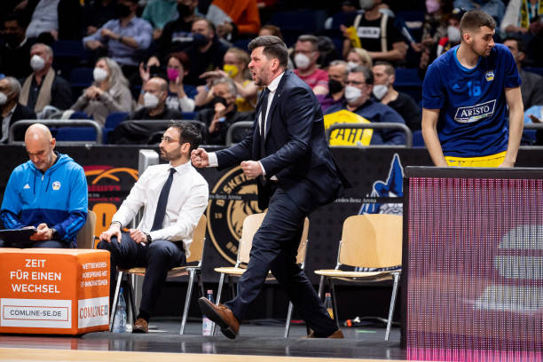 而上海队年 而上海队年